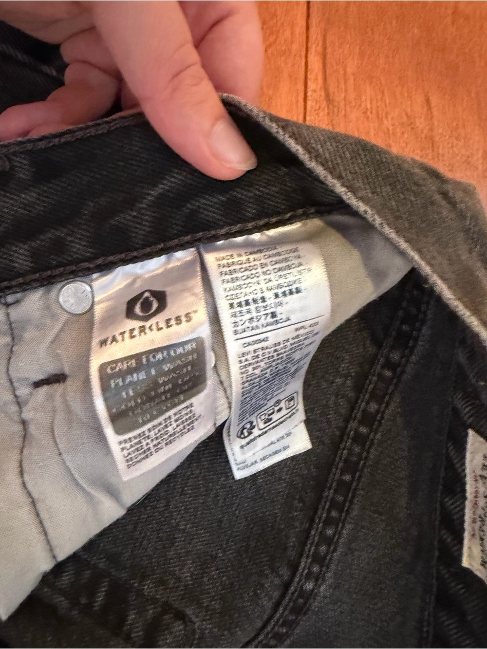 Levi’s Premium 501 Black Studded Straight Leg Jeans W26 L28 - Picture 8 of 9
